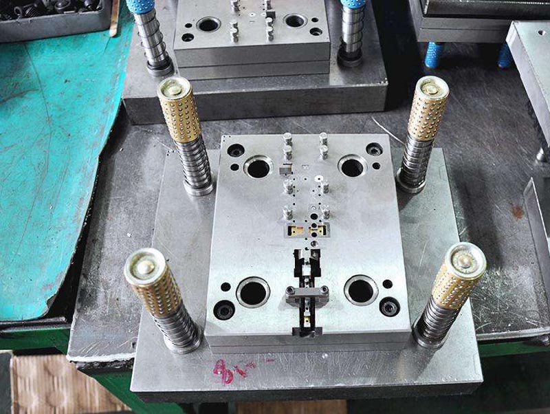 济宁模具制造-01